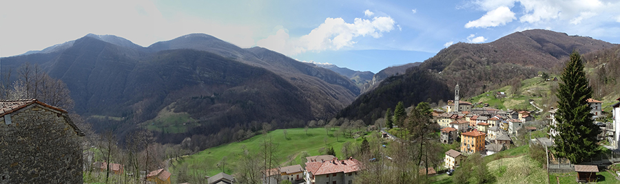 Panoramica su Vedeseta e verso la valle con le Sorgenti dell'Enna